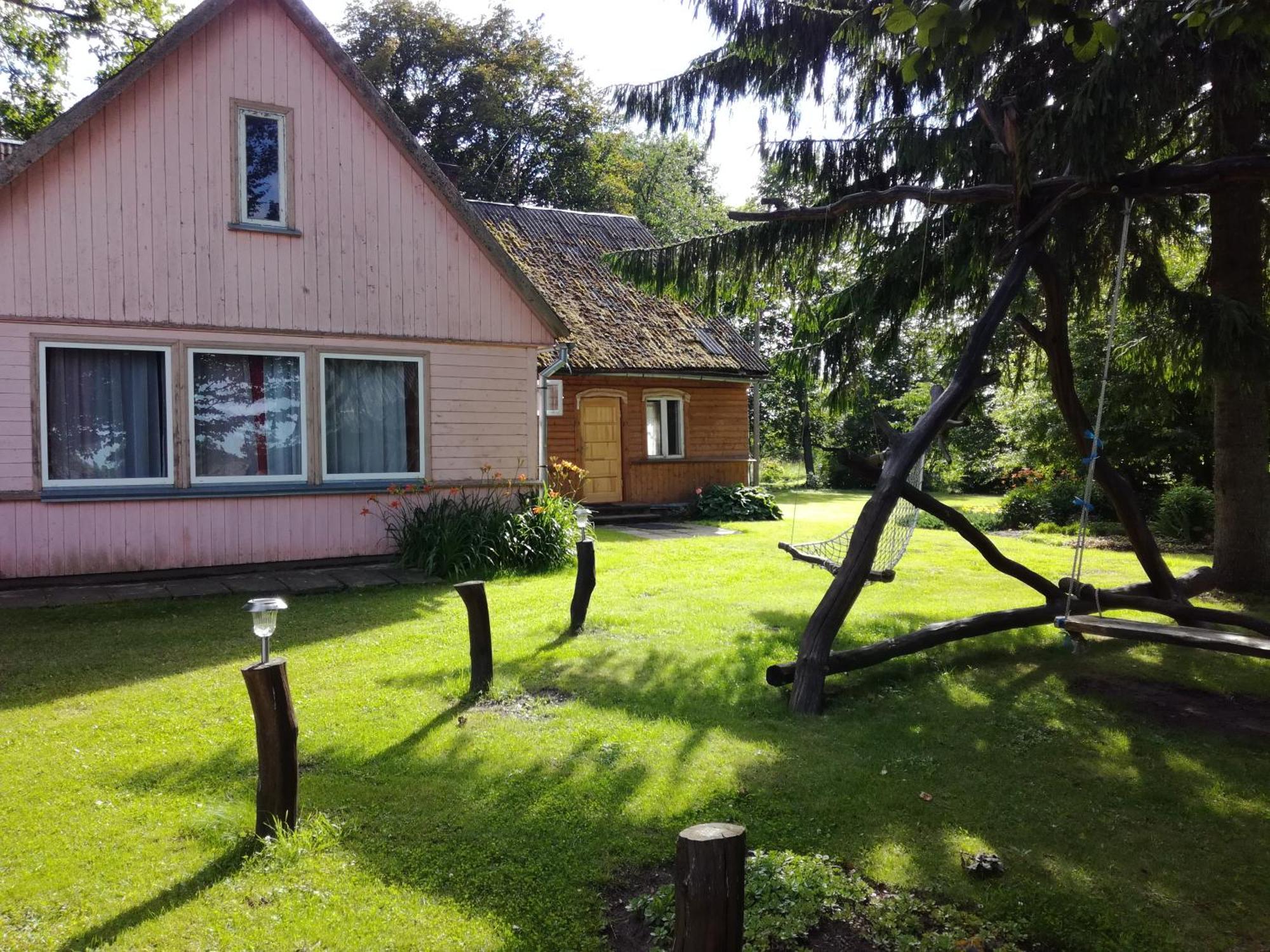 Rucava Lauku Viesu Maja Bajari旅馆 外观 照片
